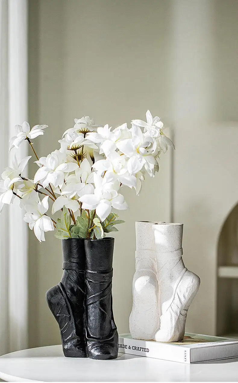 Ceramic Nordic Art Vase, Ballet Shoes Dancer Sculpture, Flower Vase, Room Flower Arrangement Crafts, Home Decoration Accessories